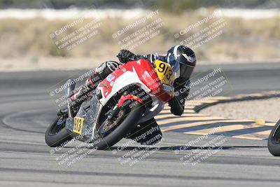 media/Oct-30-2025-Racers Edge (Thu) [[dabbdaf680]]/3-B Group/Session 4 Turn 16/